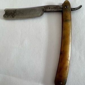 Pre-1890 Wade & Butcher Straight Razor